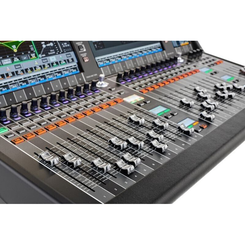 Yamaha DM7 Digital Mixing Console Цифровые микшерные пульты