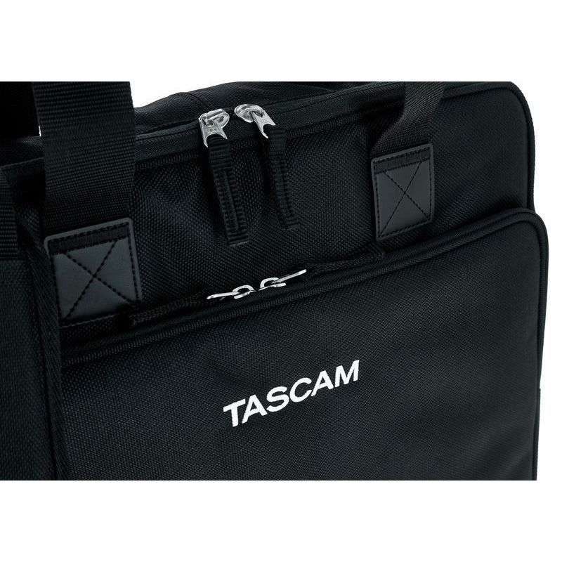 комплекты, Tascam Mixcast 4 Case Bundle