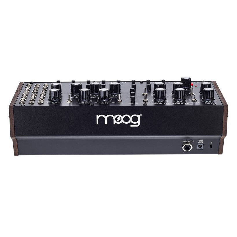 комплекты, Moog DFAM Bundle