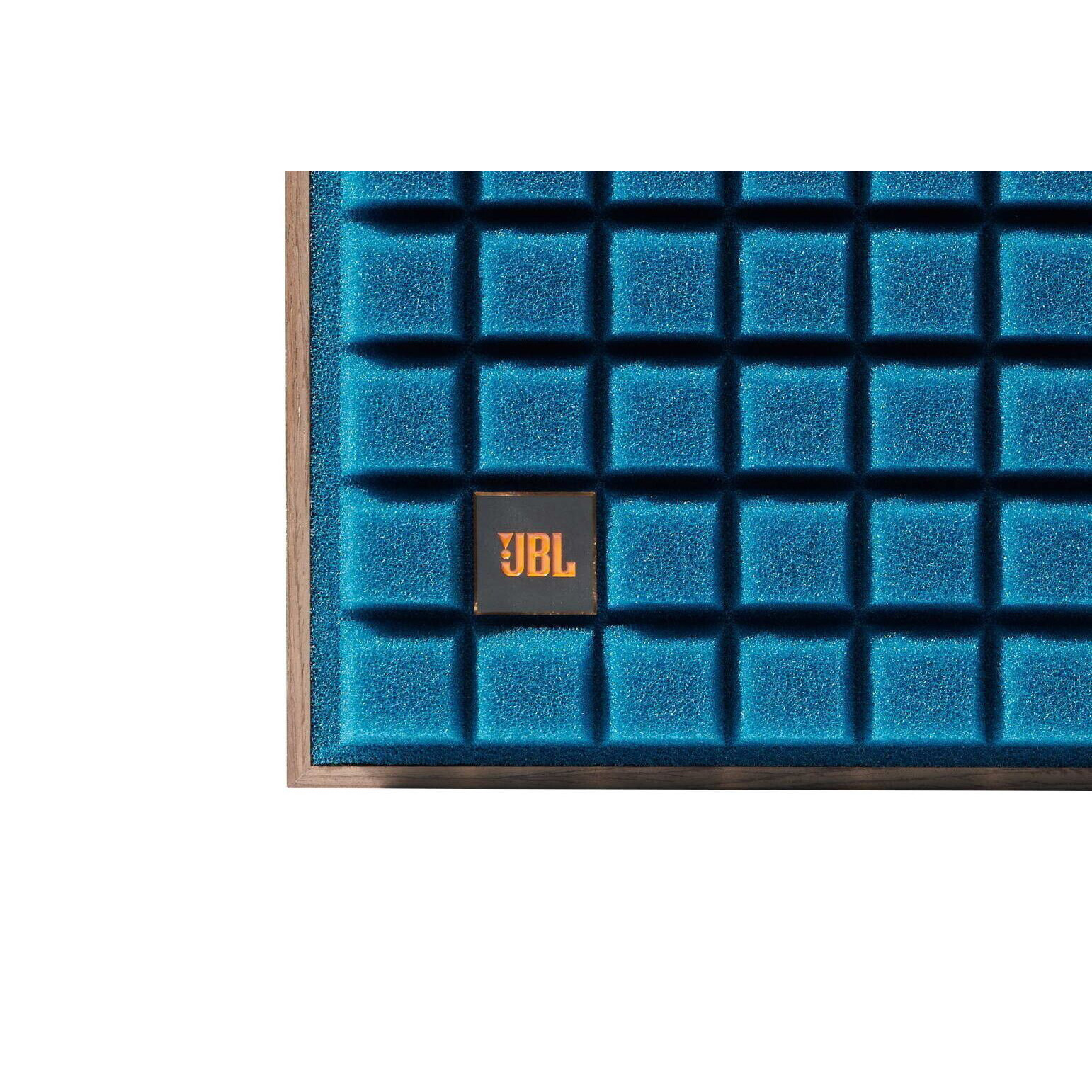 JBL L82 Classic (Blue) Активные акустические системы