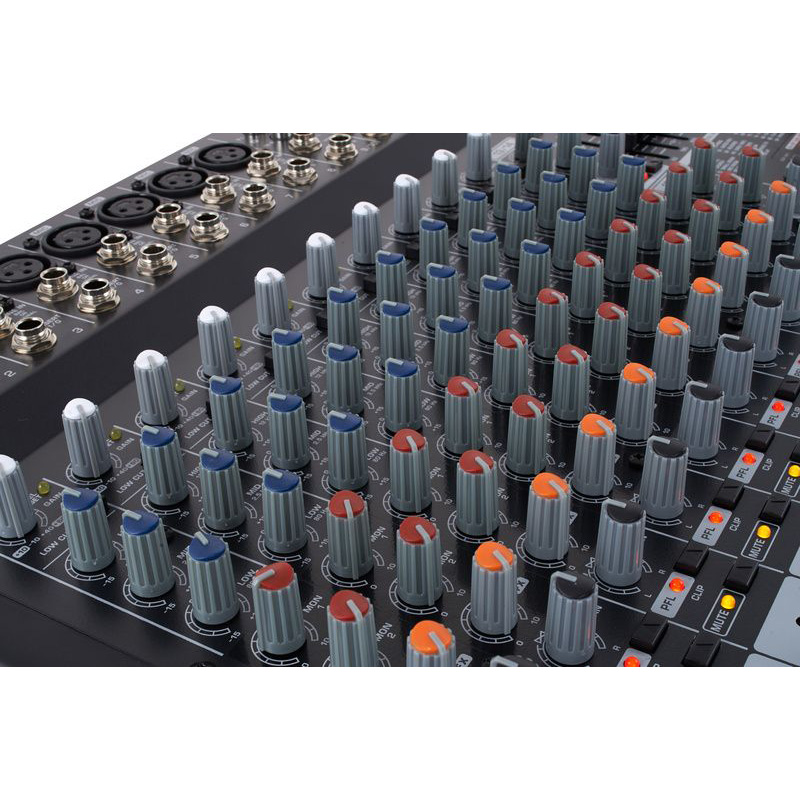 комплекты, Behringer PMP 4000 Case Bundle