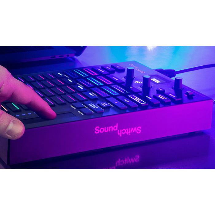 SoundSwitch Control One Системы управления светом