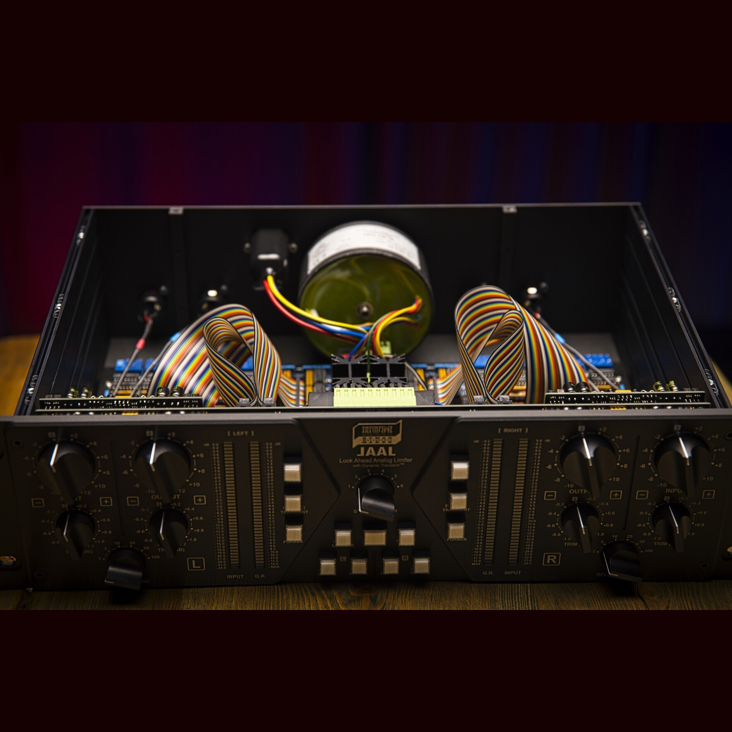 HUM Audio LAAL - Look Ahead Analog Limiter Различное Музыкальное Оборудование