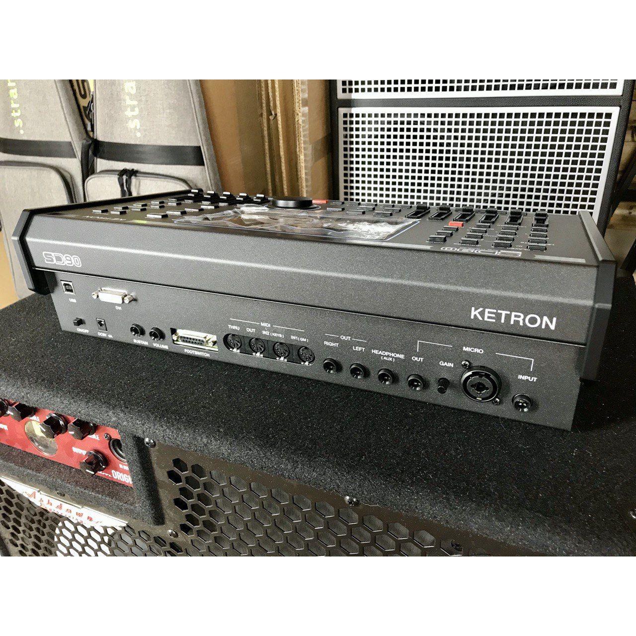 Ketron D90 Клавишные цифровые синтезаторы