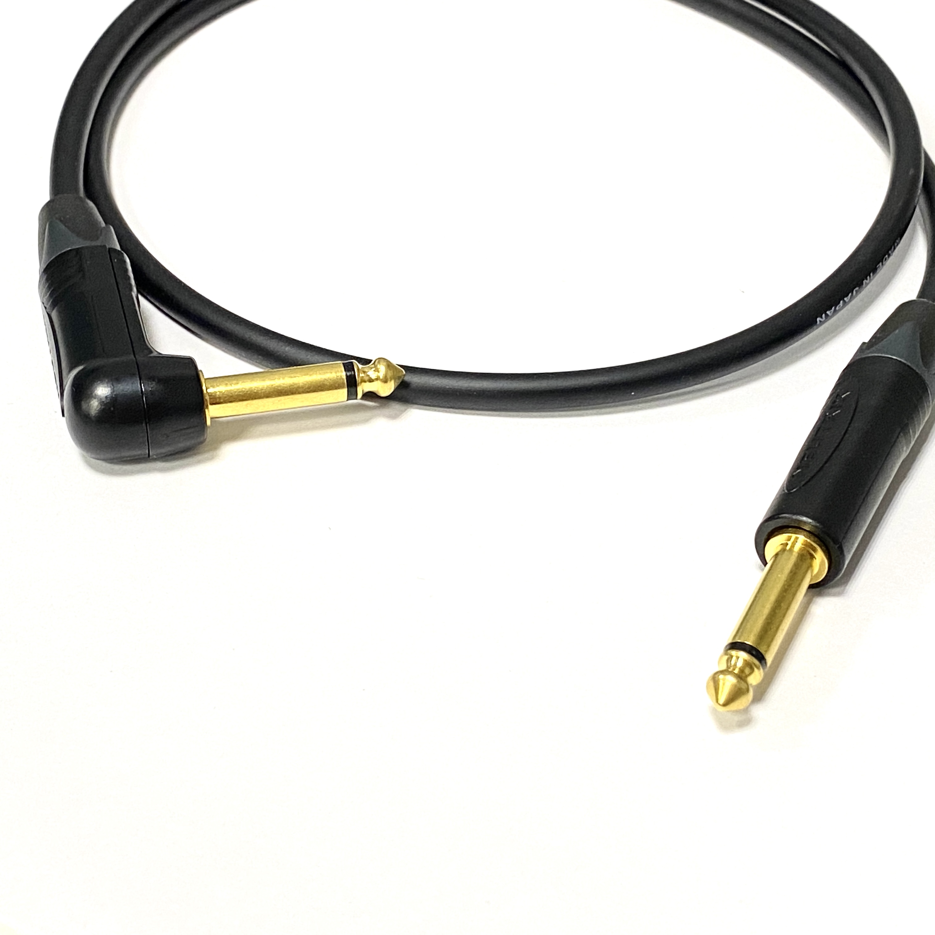 2м профессиональный инструментальный аудио кабель Jack - Jack 6.3 mm mono угловой 1 ст Neutrik GOLD Jack - Jack 6.3 mm mono угловые 1 ст.