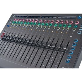 Allen & Heath QU-5D Dante Console Различное Музыкальное Оборудование