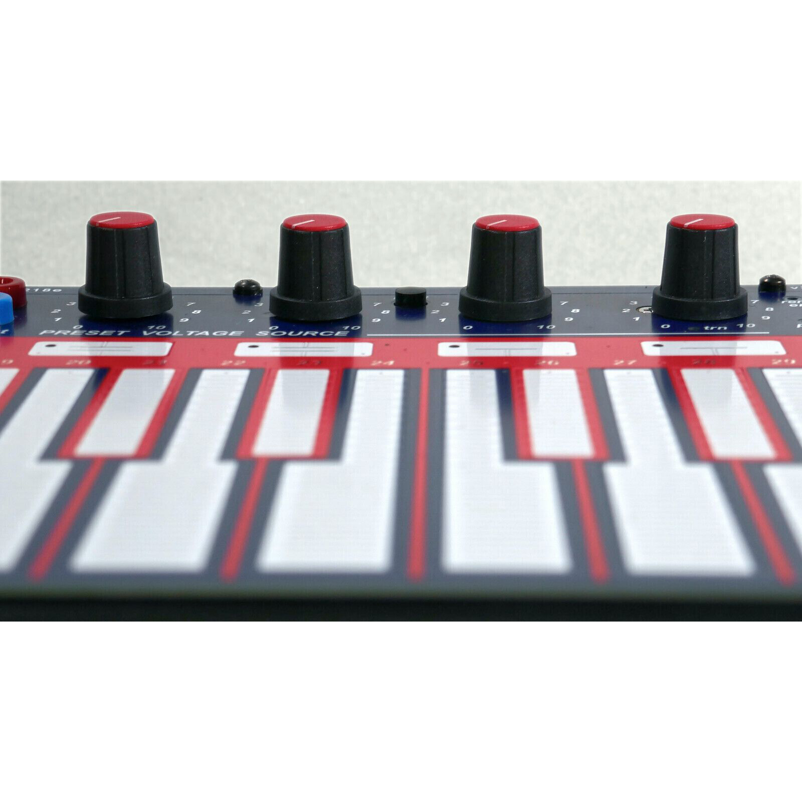 Buchla LEM 218 v3 BU-LEM218v3 Различное Музыкальное Оборудование