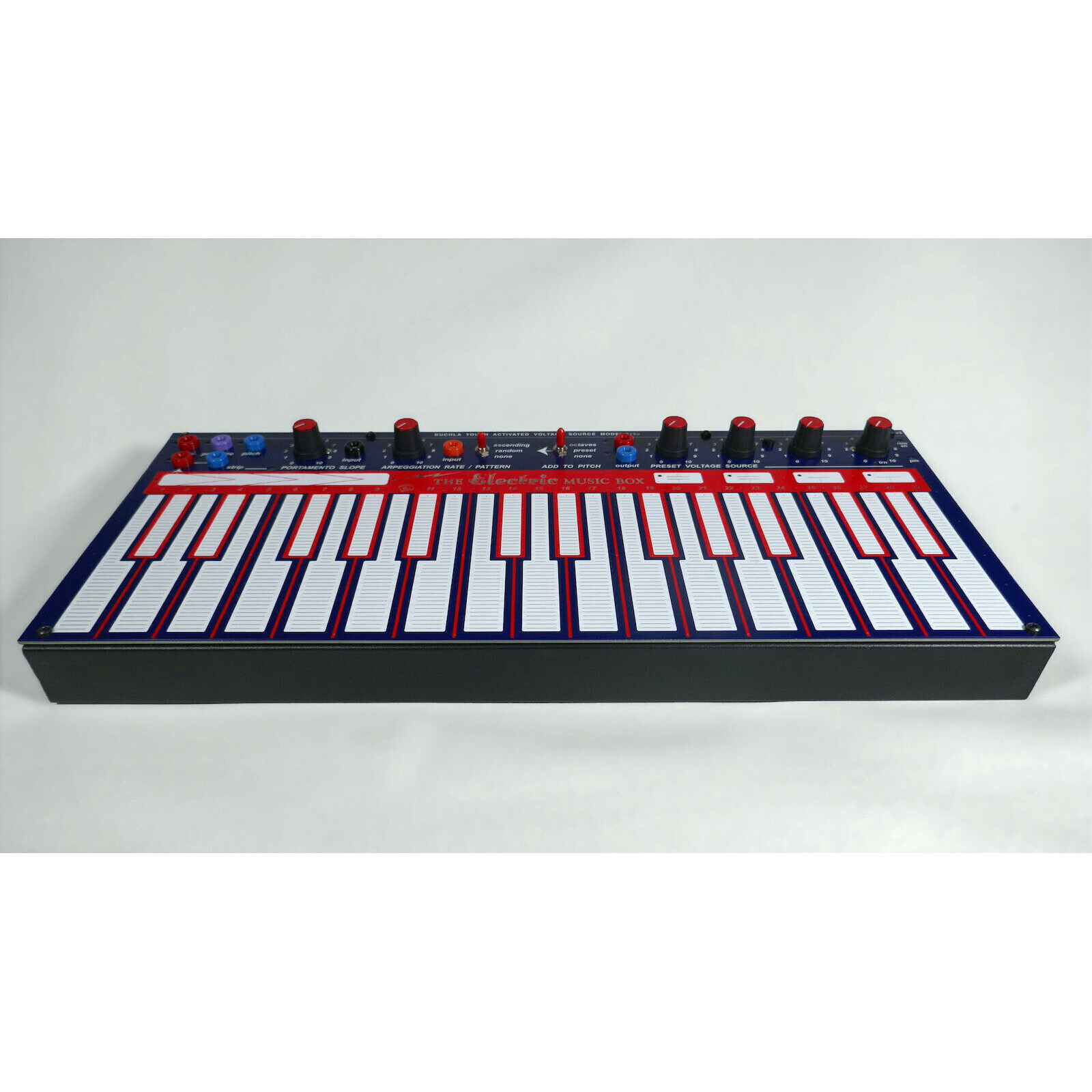 Buchla LEM 218 v3 BU-LEM218v3 Различное Музыкальное Оборудование