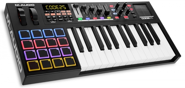 M-Audio Code 25 Black – компактная MIDI-клавиатура в новом чёрном цвете