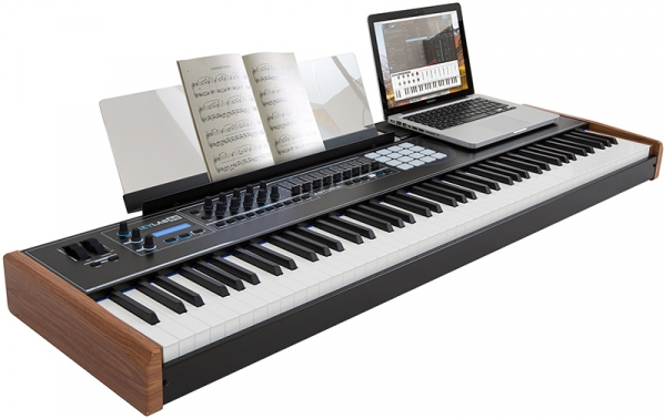 Arturia KeyLab 88 и MiniLab MKII Black Edition – популярные MIDI-контроллеры в новом чёрном цвете